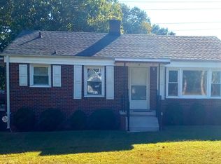 6 Stokes St, Greenville, SC 29611