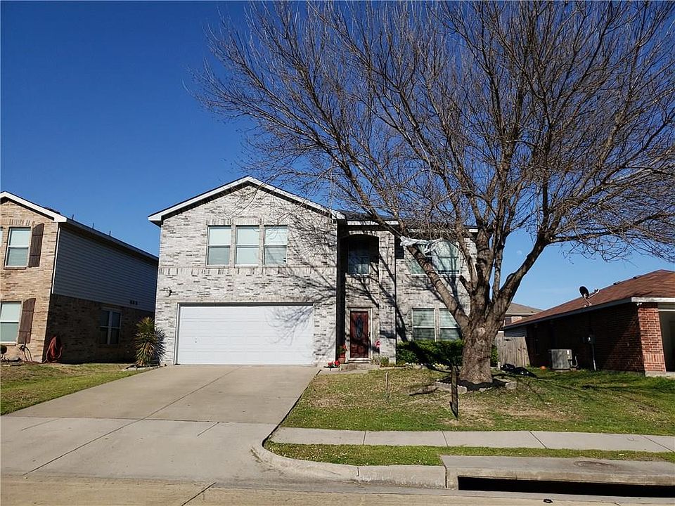 1st image of 2912 Celian Dr
