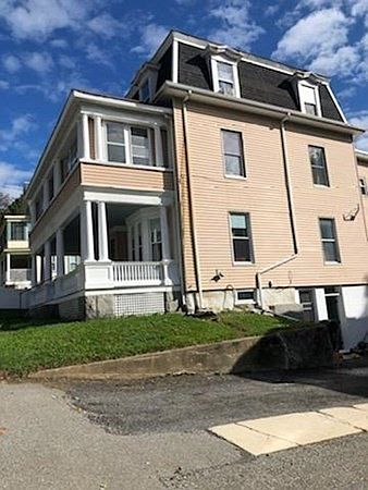 2nd image of 213-215 Blossom St