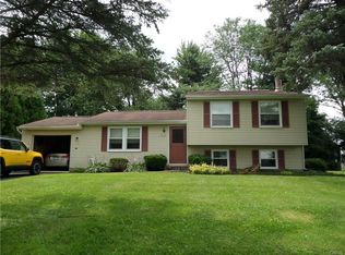 4056 Winterpark Dr, Liverpool, NY 13090