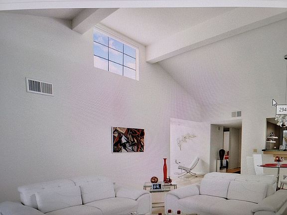 2nd image of 2940 Calle Loreto