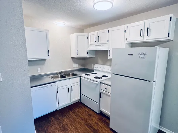 519 S 11th St APT 10, Van Buren, AR 72956