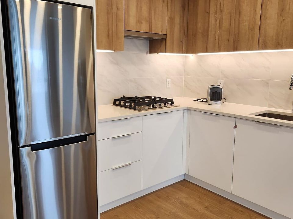 1st image of 3192 Gladwin Rd #316