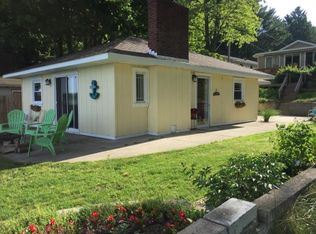 1507 Carleton St, Whitehall, MI 49461