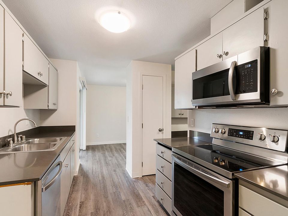 1st image of 10404 McKinley Ave E #10413