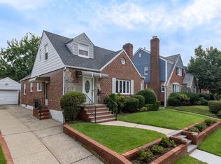 7815 220th Pl, Bayside, NY 11364