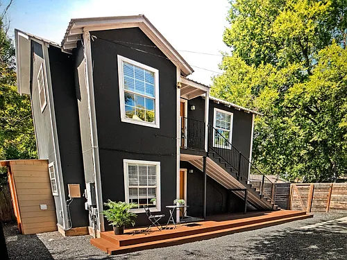1708 Garden St Photo 1