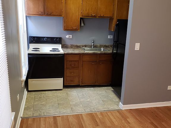 3rd image of 6828 W Windsor Ave APT B3