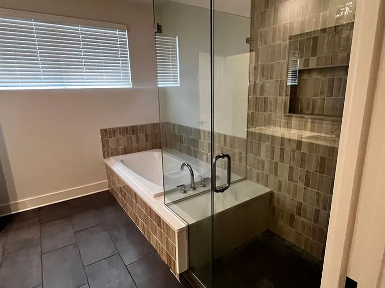 712 N Magnolia St #B — Photo 15