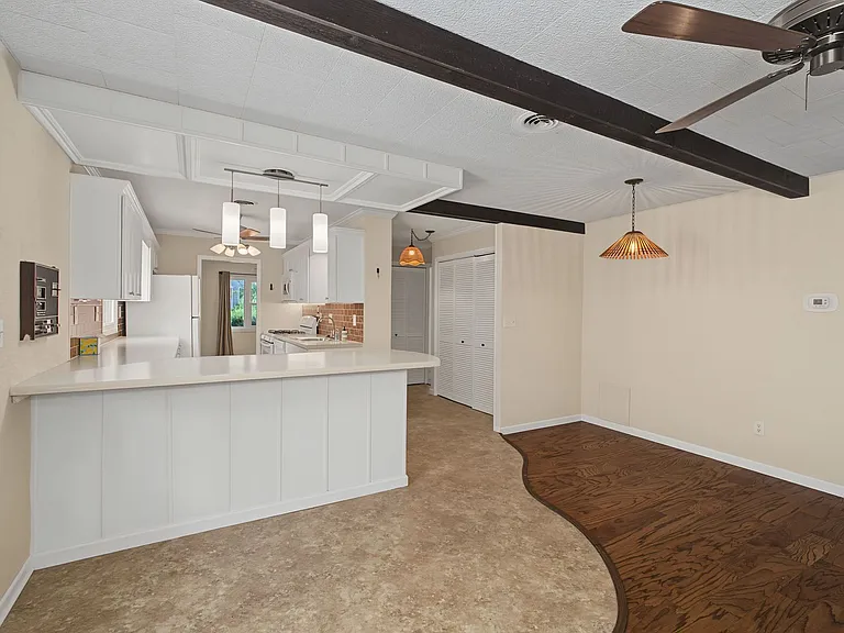 1205 S Cottage Grove Ave — Photo 10