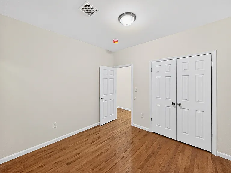 826 S 15th St — Photo 7