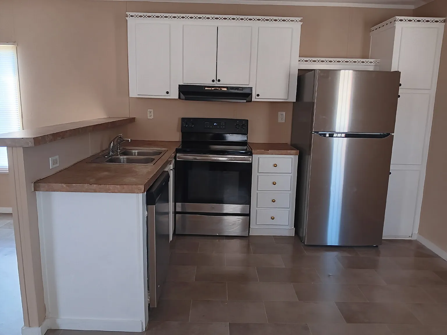 2 bed, 2.0 bath, 1152 sqft, $1,100 — Photo 3