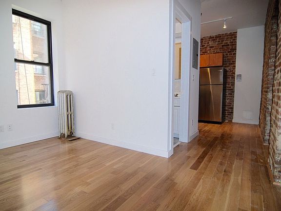 2nd image of 76 Pinehurst Ave APT 43