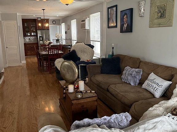 4th image of 51 Hoffman Street