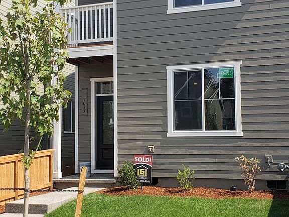 3rd image of 15314 NE 70th St #113