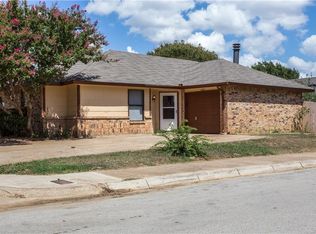 3100 Galemeadow Dr, Fort Worth, TX 76123