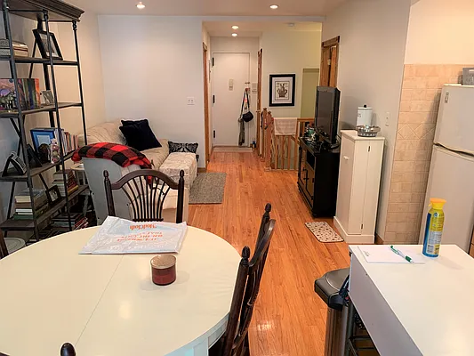 Rented by Corcoran | media 25