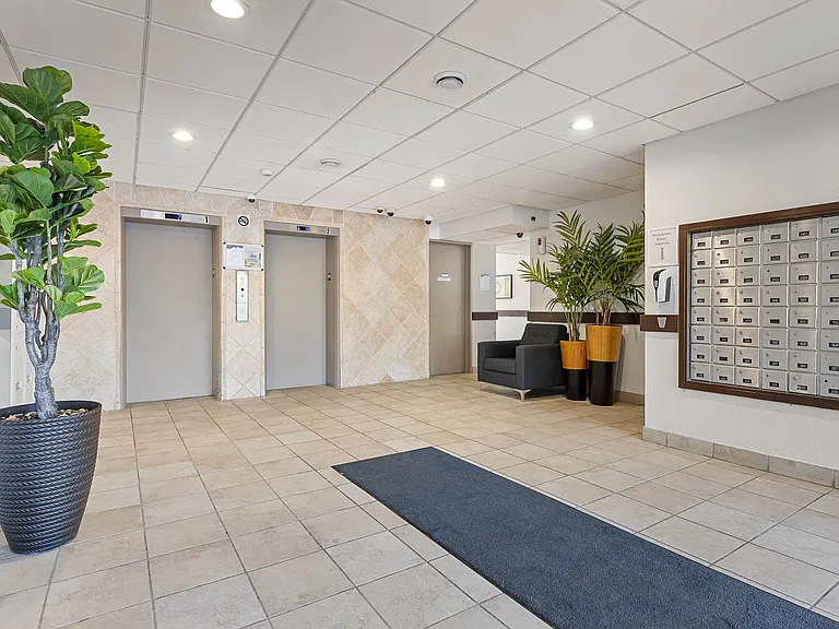 2880 Carling Ave — Photo 26