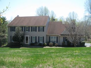 405 Valley Dr, Lincoln University, PA 19352