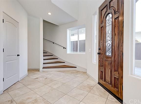4th image of 634 Longfellow Ave