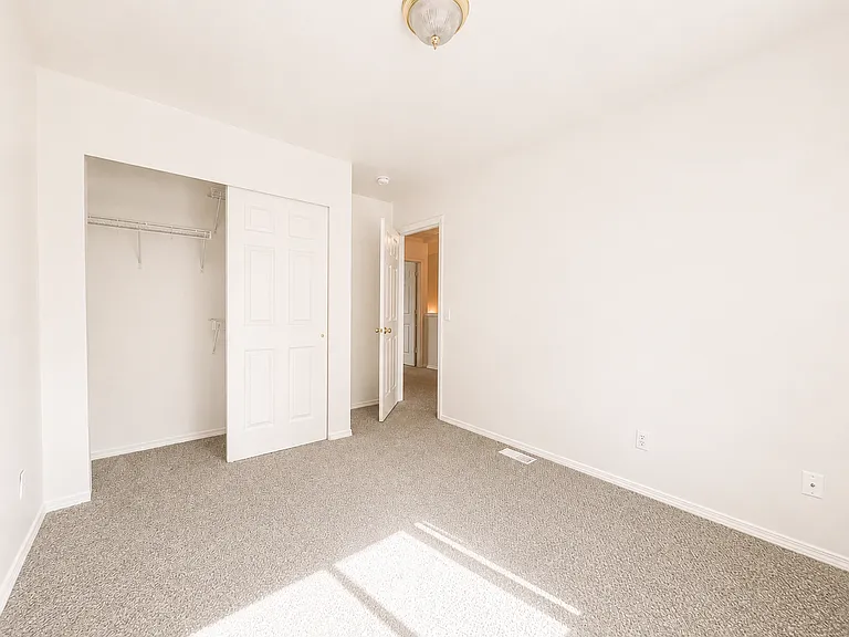 3215-3221 N Thicket Ln — Photo 11