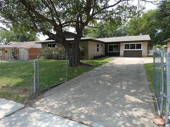 3rd image of 3709 Strayhorn Dr