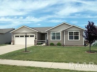 1619 Savile Ln, Washington, IL 61571