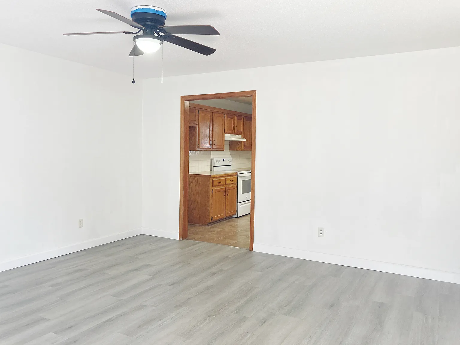 2 bed, 980 sqft, $775 — Photo 3
