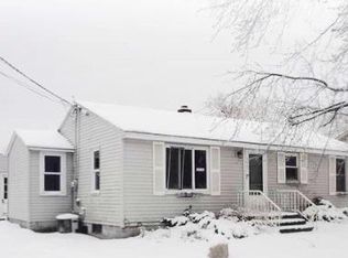 7427 Lawrence St, Grand Blanc, MI 48439