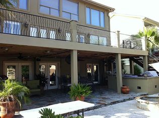 19 Harbour Dr, Houston, TX 77058