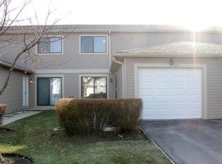 517 Stone Gate Cir, Schaumburg, IL 60193