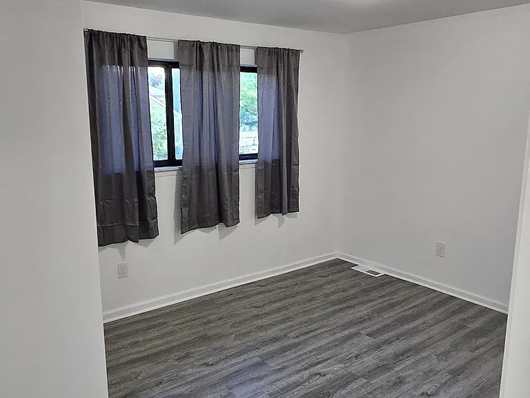 24924 Greater Mack Ave — Photo 7