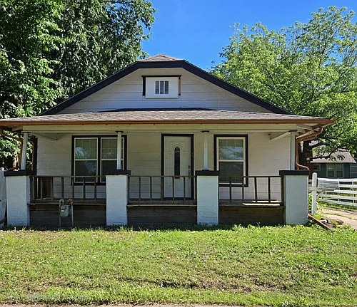 2616 E Admiral Blvd Photo 1