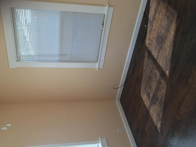 3840 14th Ave — Photo 7