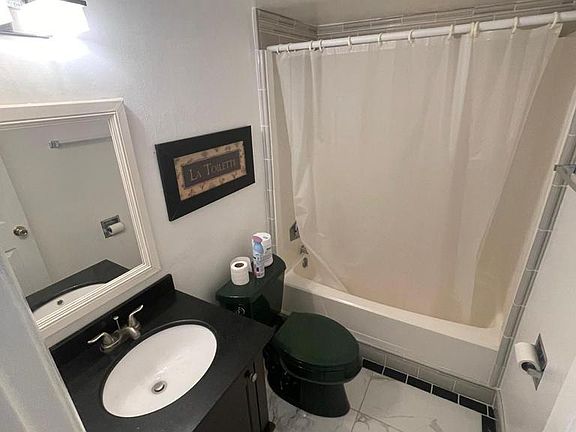 5th image of 116 Scottsdale Sq #116