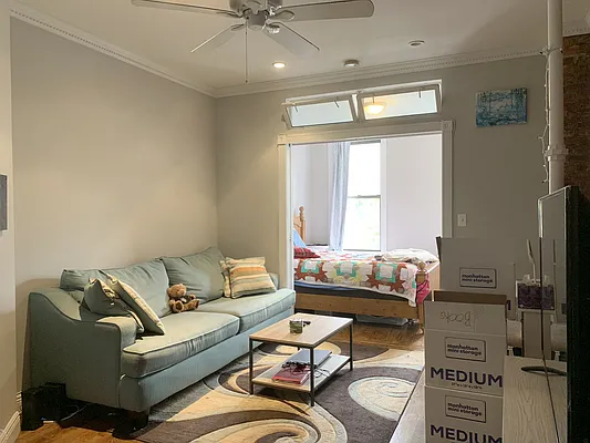 Rented by Compass | media 9