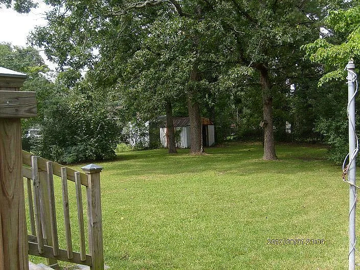 142 Bryan Blvd — Photo 4