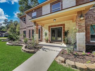 564 Landfall Ln, Conroe, TX 77302