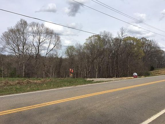 3rd image of 4300 Old Clarksville Pike