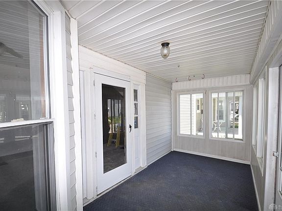 3rd image of 320 Harrison Ave