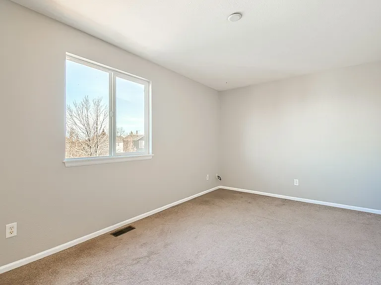 5552 S Yakima St — Photo 11