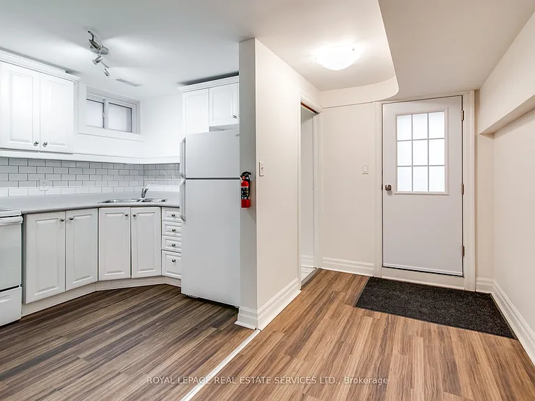 116 Gillard Ave #L — Photo 2