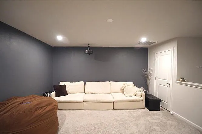 19427 Blue Pond Dr — Photo 8