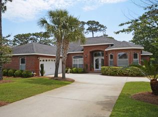2048 Heritage Park Way, Navarre, FL 32566