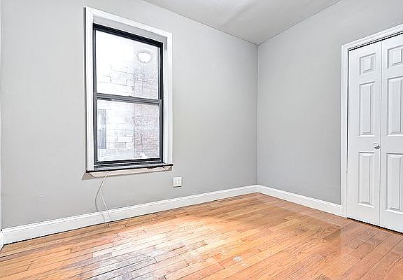 4th image of 283 Audubon Ave #3A
