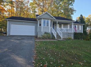 121 Chapman Rd, Shady Spring, WV 25918