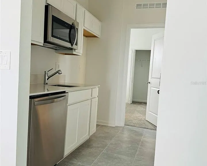 5684 Wood Bridge Pl — Photo 11
