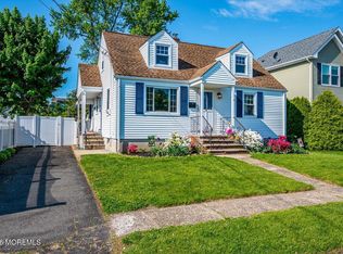 49 N Smith St, Avenel, NJ 07001