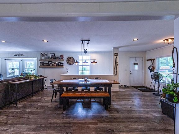 2nd image of 8133 Big Woods Rd