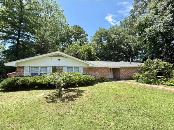 5812 Hiawatha Dr, Alexandria, LA 71301